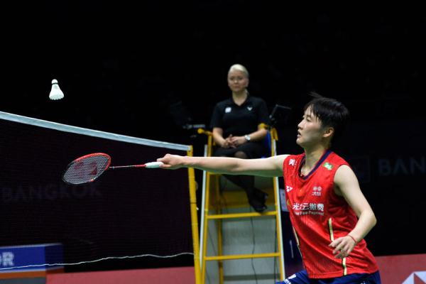 动中的一个 动中的一个