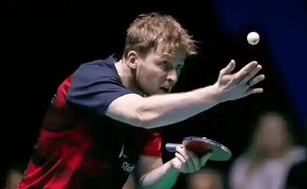 相比之下 相比之下