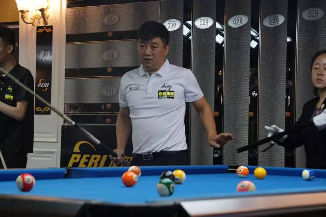 在球场内外 在球场内外