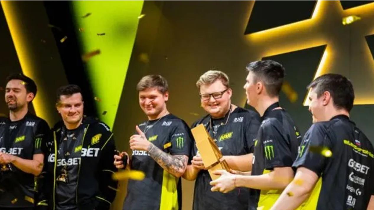 对拉姆齐而 对拉姆齐而